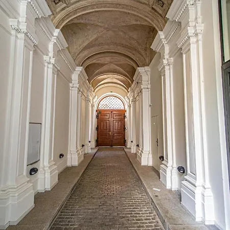 Apartament Main Train Station Close To The The Main Square!