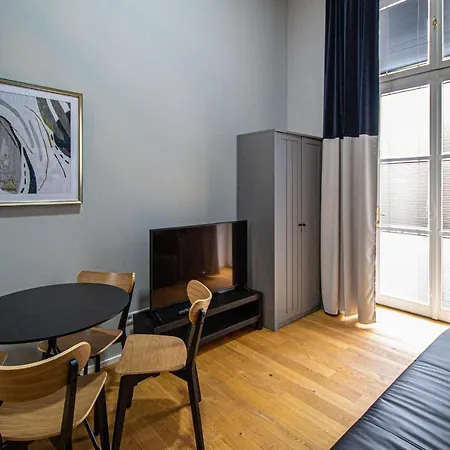 Apartment Main Train Station Close To The The Main Square! Prague