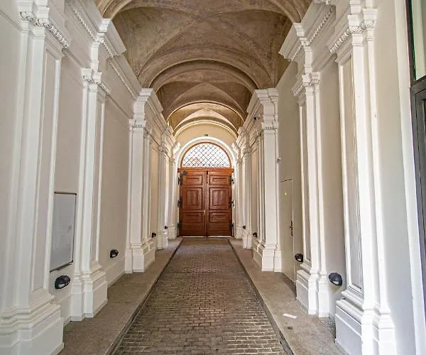 Apartament Main Train Station Close To The The Main Square!